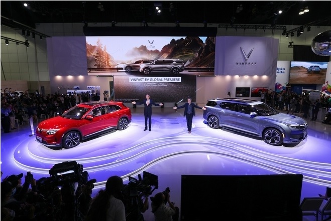 VinFast ra mắt 5 mẫu xe điện tại Triển lãm CES 2022 ở Las Vegas, Mỹ